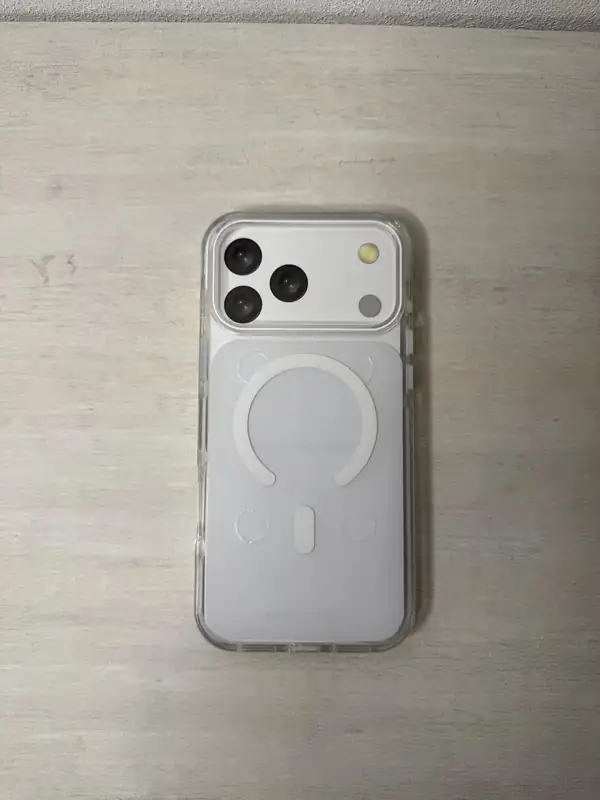 Funda Bloom Blanco para iPhone 17 Pro Max