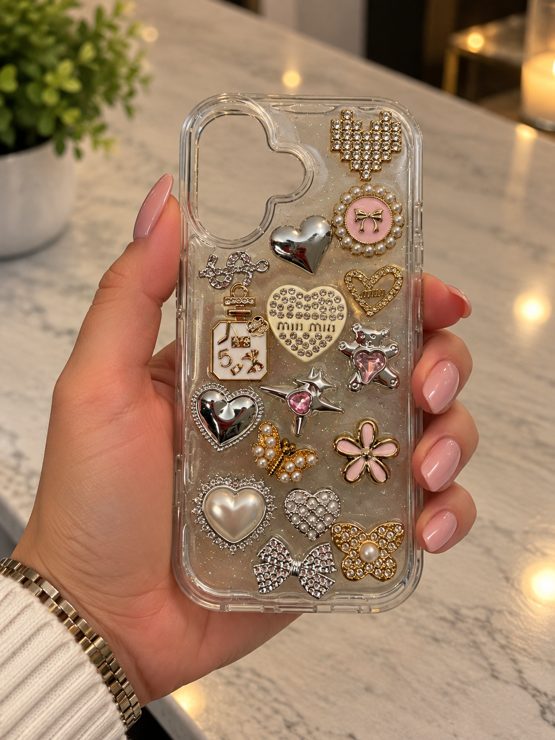 Funda Charms para iPhone 17