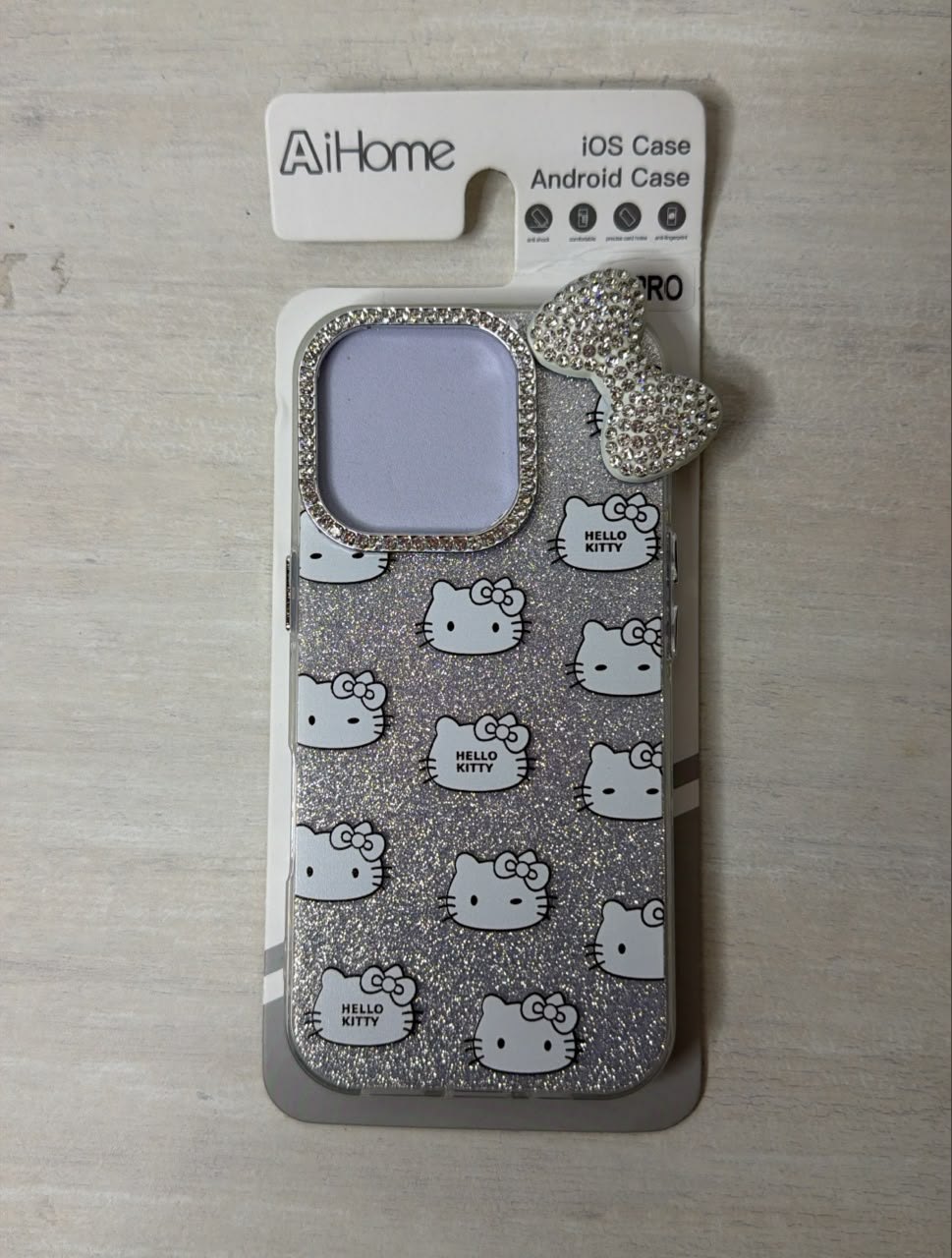 Funda Hello Kitty Estampa para iPhone 16 Pro